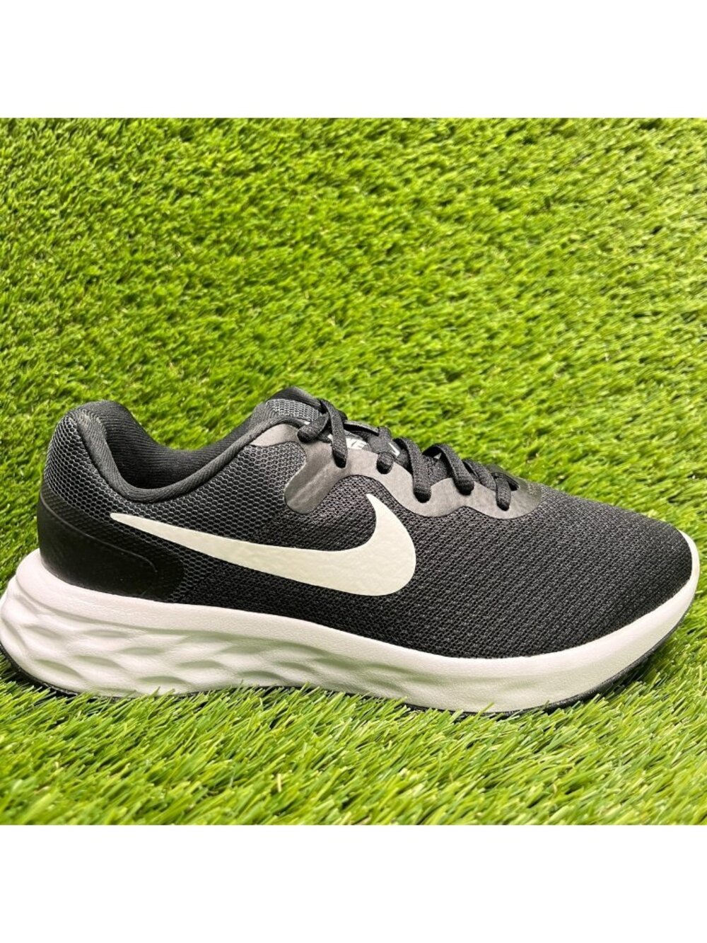 Nike Revolution 6 NN Womens Size 7 Black White Running Athletic Shoes Sneakers